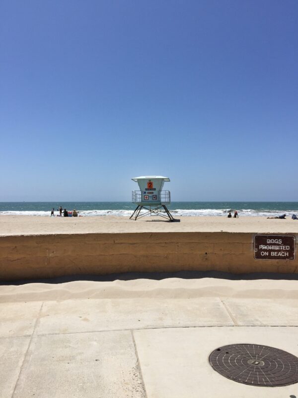 ventura beach lifeguard tower
