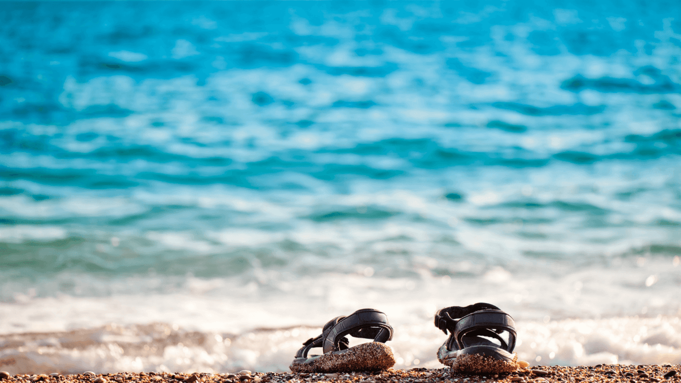 men shoes for walking on the beach