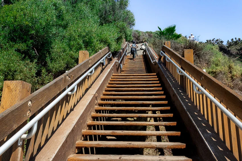 Stairs-leading-to-Swamis-Beach
