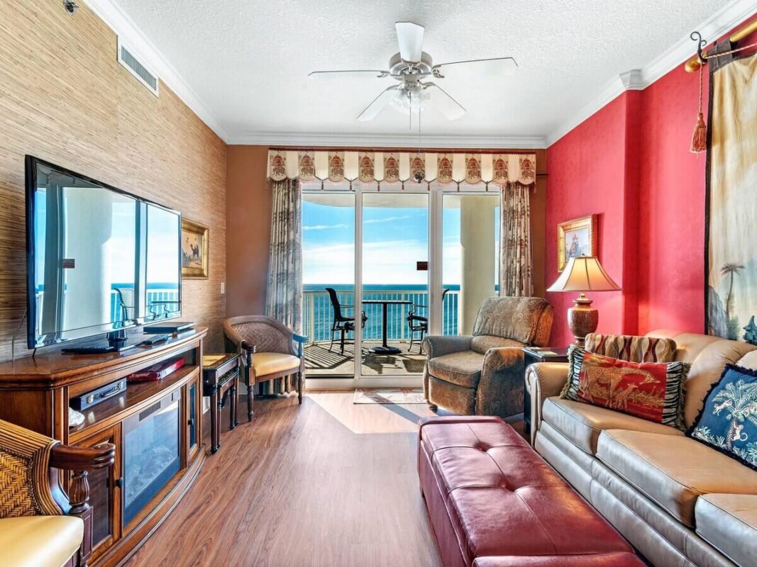 Island-Royale-Gulf-Shores-Hotels-on-the-Beach-with-Balcony-Image-2