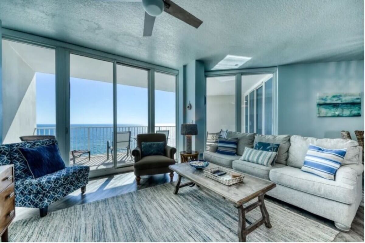 Lighthouse 1115 Gulf Shores Hotels on the Beach with Balcony Image 2