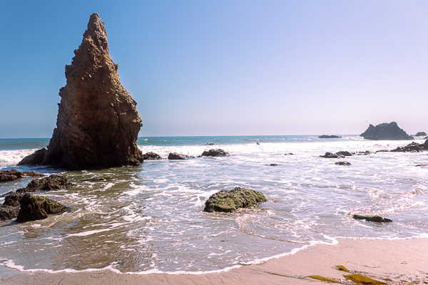 Big-rock-structure-at-El-Matador