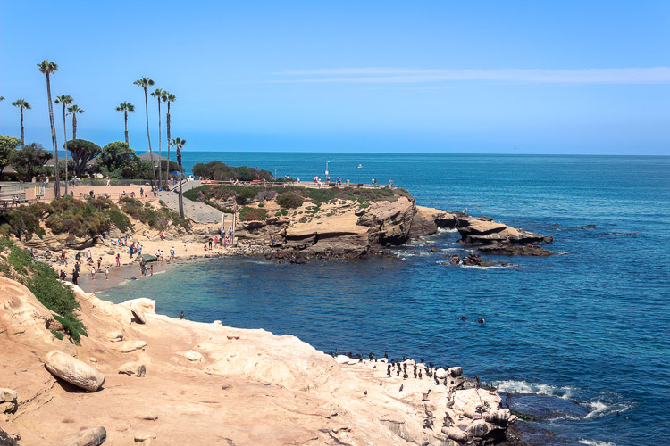 View-from-afar-of-La-Jolla-Cove
