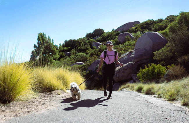 Jess-and-Tutu-at-Potato-Chip-Hike